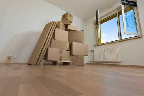 Professional flat removals in Richmond Upon Thames with careful loading support