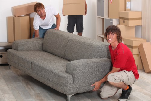 Organised home relocation service for Richmond Upon Thames residents and local properties